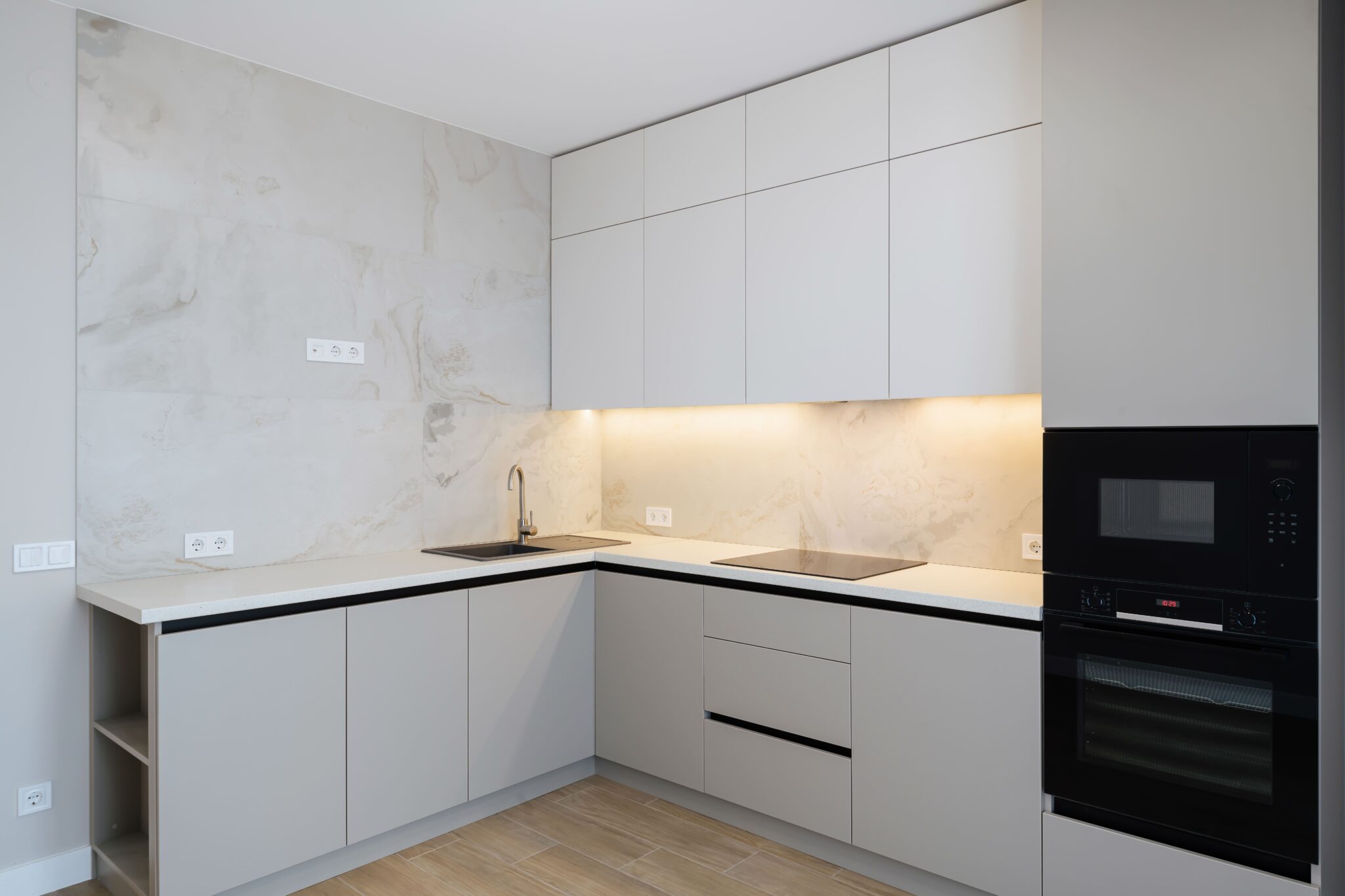 shutterstock_2196640635